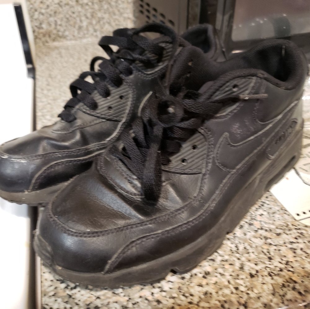 Air max all black